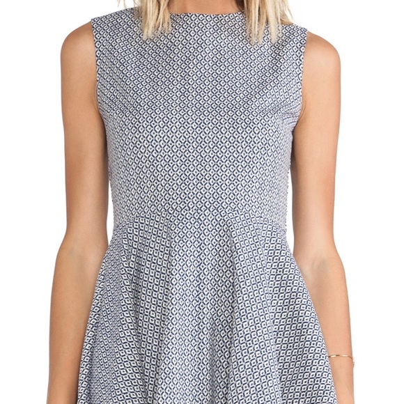 20% OFF🌟DVF Jeannie Dress in Blue/White - Picture 10 of 10